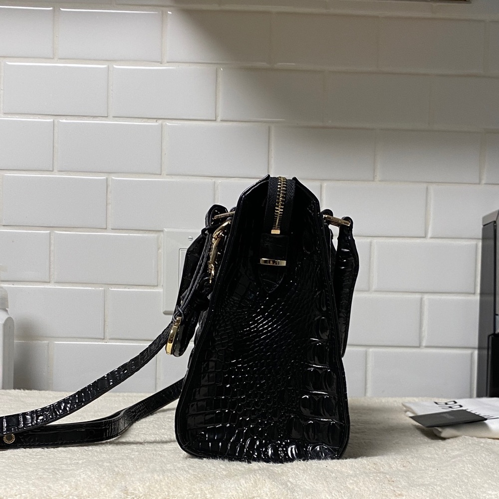 NWOT Brahmin Black Crocodile-Embossed Shoulder Bag - Picture 4 of 10